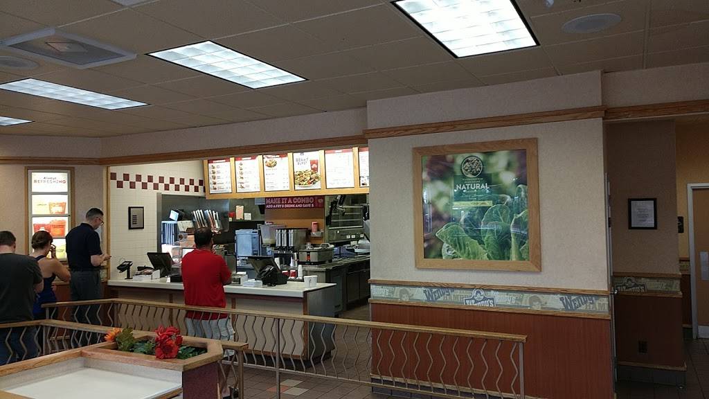 Wendys | restaurant | 6768 Lake Harbour Dr, Midlothian, VA 23112, USA | 8046013202 OR +1 804-601-3202