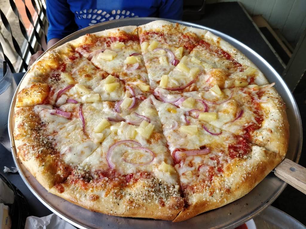 Slices Pizzeria Griffin | restaurant | 136 W Solomon St, Griffin, GA 30223, USA | 7702270022 OR +1 770-227-0022