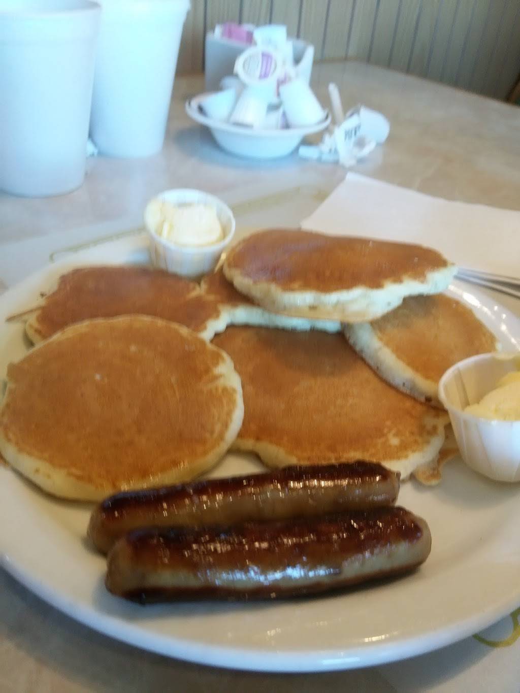 Phoenix Family Restaurant | restaurant | 12440 75th St, Kenosha, WI 53142, USA | 2628573635 OR +1 262-857-3635