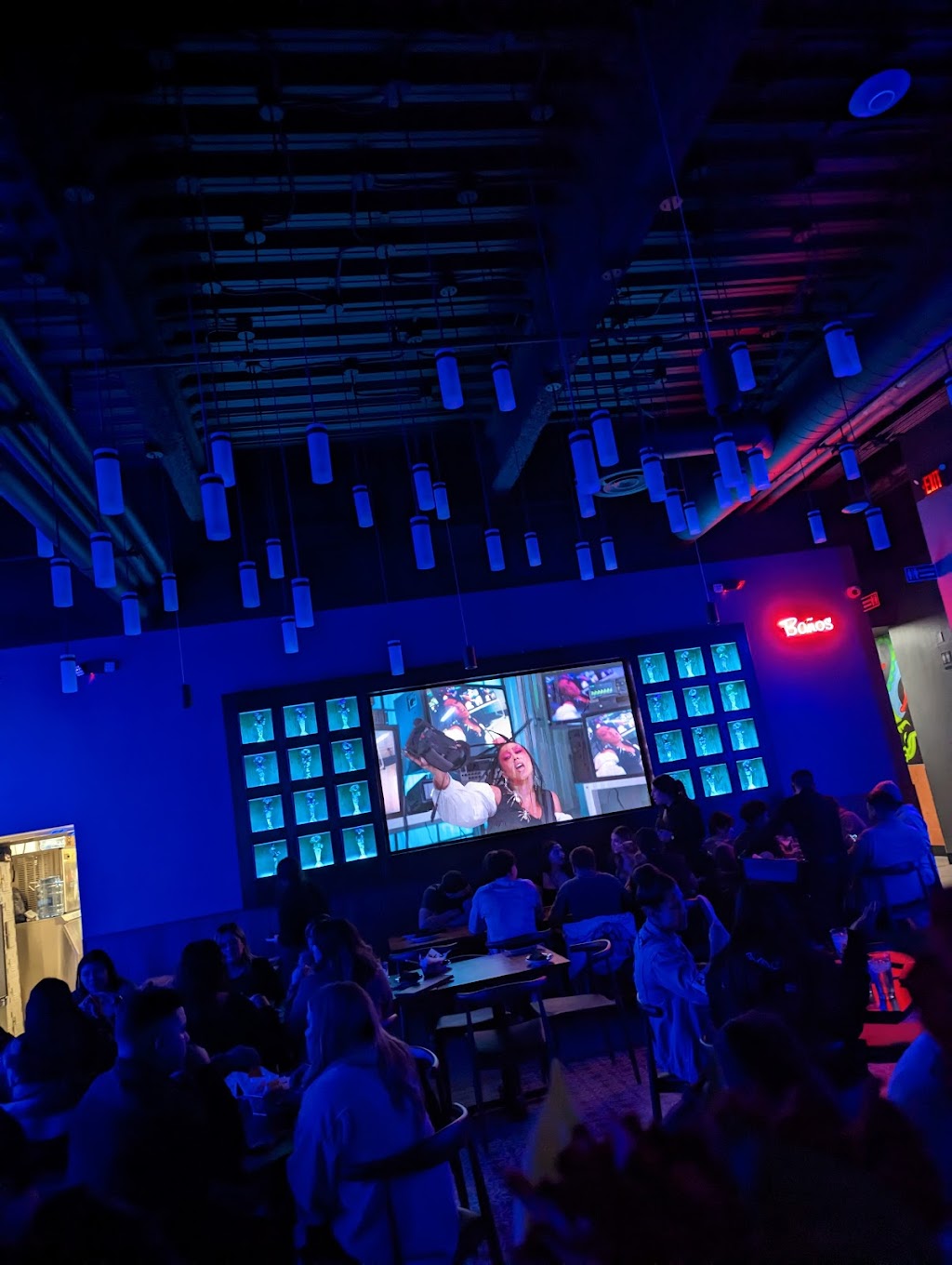 Kalaveras | restaurant | 91 S Pine Ave, Long Beach, CA 90802, USA | 5624358431 OR +1 562-435-8431