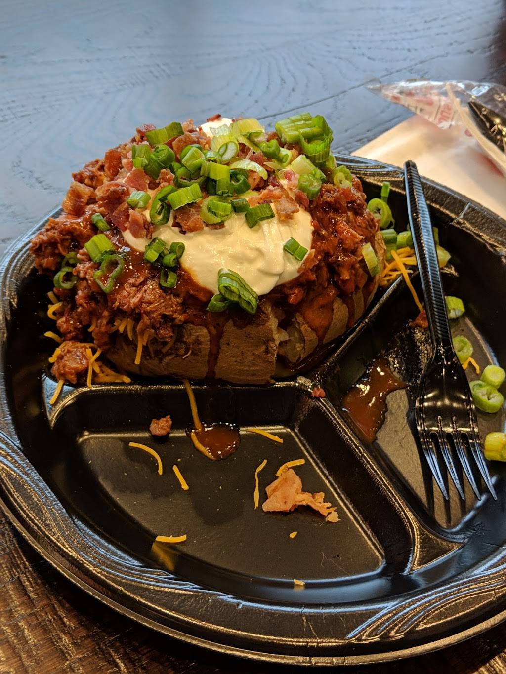 Cousins BBQ | restaurant | Terminal B, gate 47, DFW Airport, TX 75261, USA | 9729737755 OR +1 972-973-7755