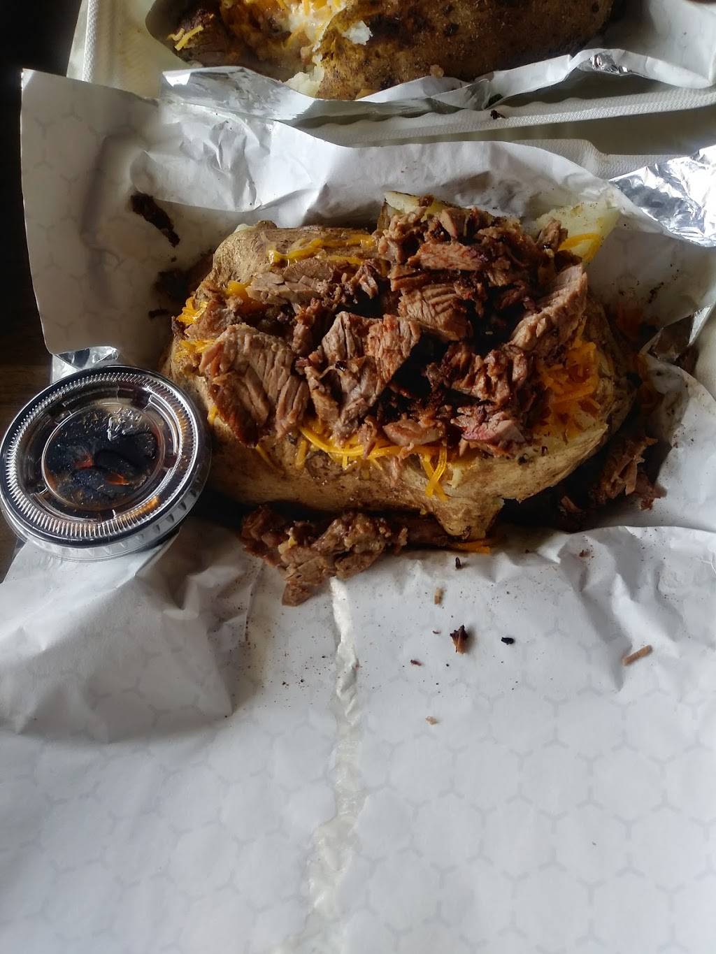 Dickeys Barbecue Pit | meal delivery | 600 S, Rte 291, Liberty, MO 64068, USA | 8164296005 OR +1 816-429-6005