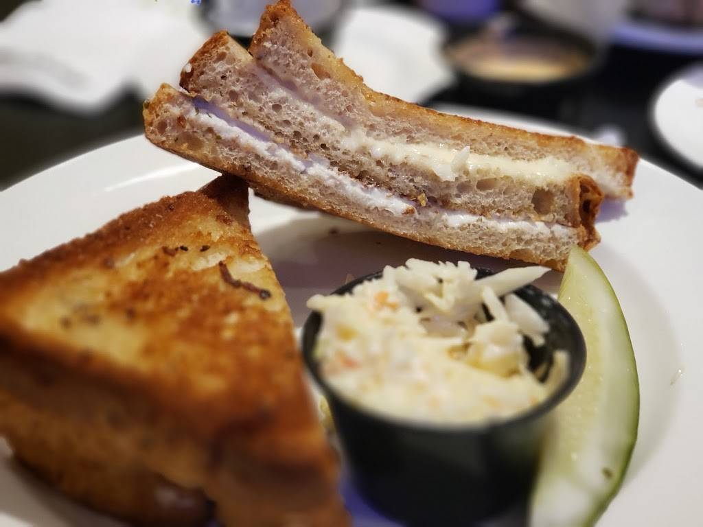 The Lodge Diner | restaurant | 2901 Grand River Ave, Detroit, MI 48201, USA | 8667829622 OR +1 866-782-9622