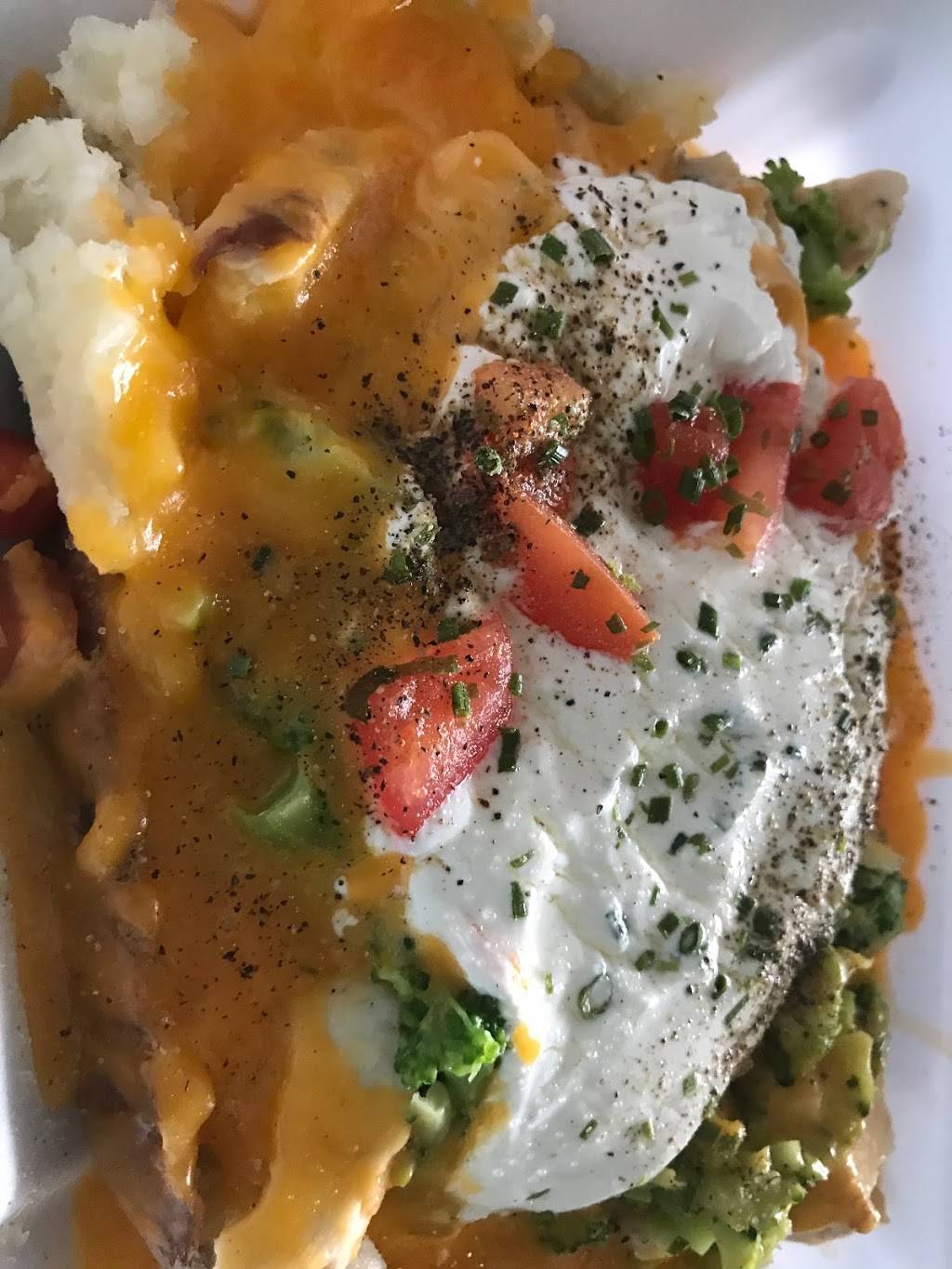 Cajun Potato Audubon | restaurant | 1127 Audubon Ct, Thibodaux, LA 70301, USA | 9854474212 OR +1 985-447-4212