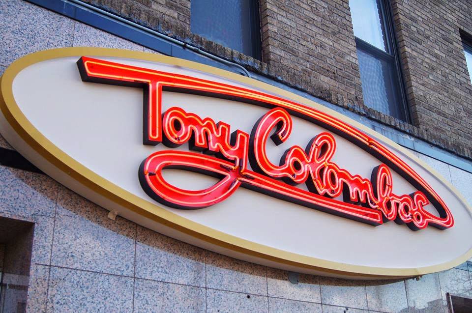 Tony Colombos | restaurant | 208 Sunrise Hwy, Rockville Centre, NY 11570, USA | 5166781996 OR +1 516-678-1996