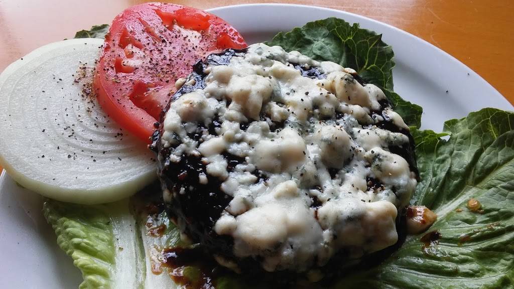 Tom X Pub | restaurant | 100 Tom X Rd, East Stroudsburg, PA 18302, USA | 5702235025 OR +1 570-223-5025