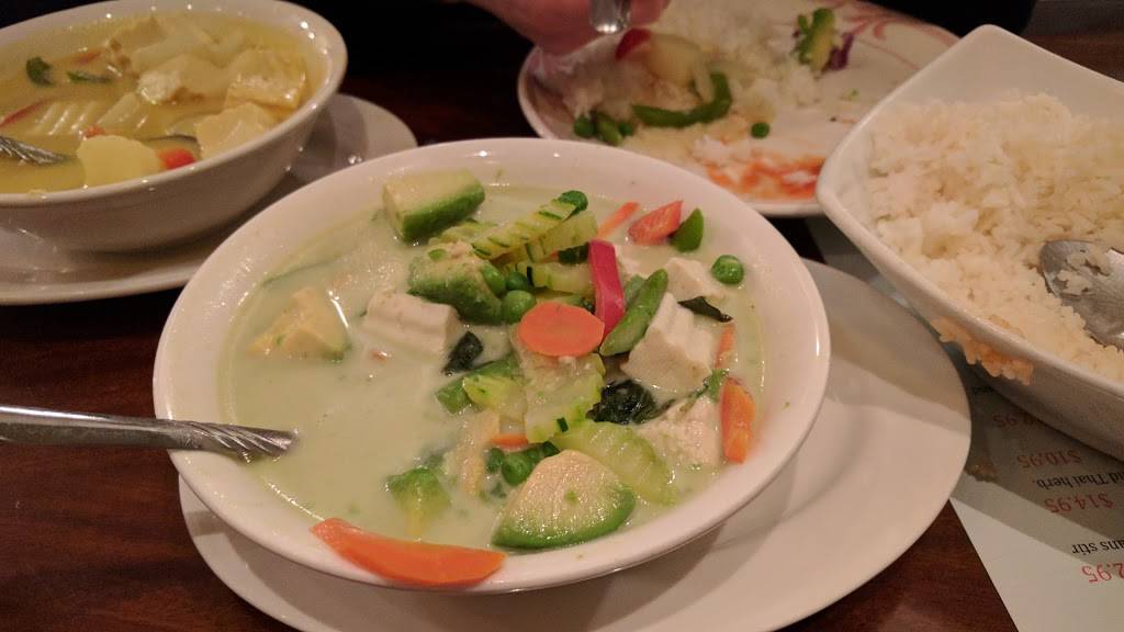 Thai Jasmine | restaurant | 1328 U.S. Hwy 395 N, Gardnerville, NV 89410, USA | 7757838625 OR +1 775-783-8625