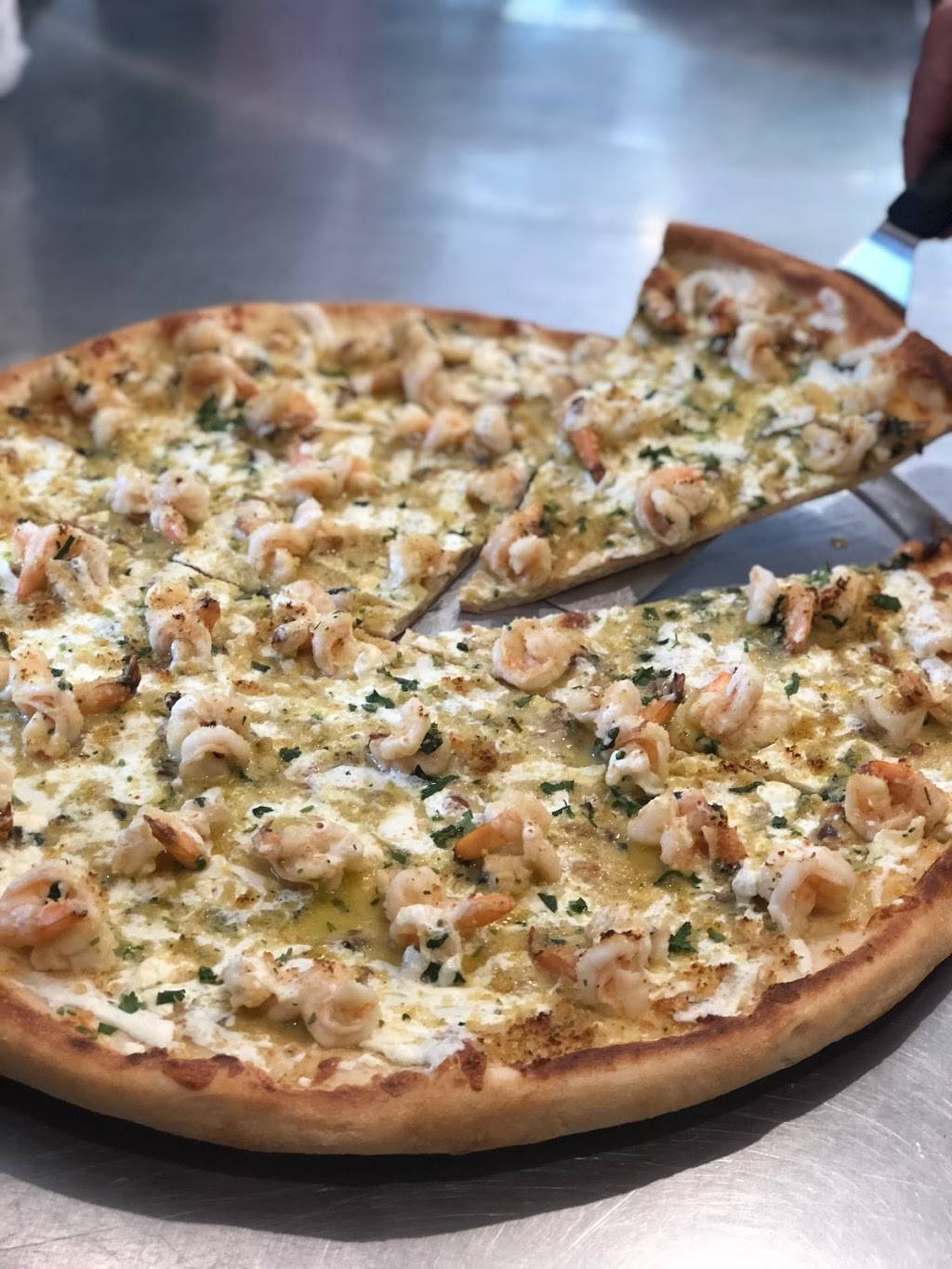 Sotto Sopra Pizza | restaurant | 624 Broadway, Massapequa, NY 11758, USA | 5165572933 OR +1 516-557-2933