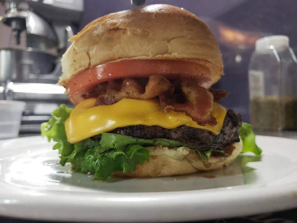 Oceans 11 Whiskey Bar & Kitchen | night club | 800 N Federal Hwy, Hallandale Beach, FL 33009, USA | 9544545858 OR +1 954-454-5858