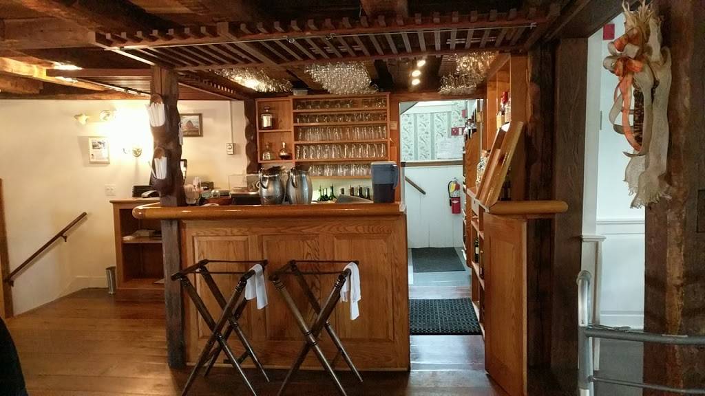 The Hopkins Inn & Restaurant | restaurant | 22 Hopkins Rd, Warren, CT 06777, USA | 8608687295 OR +1 860-868-7295