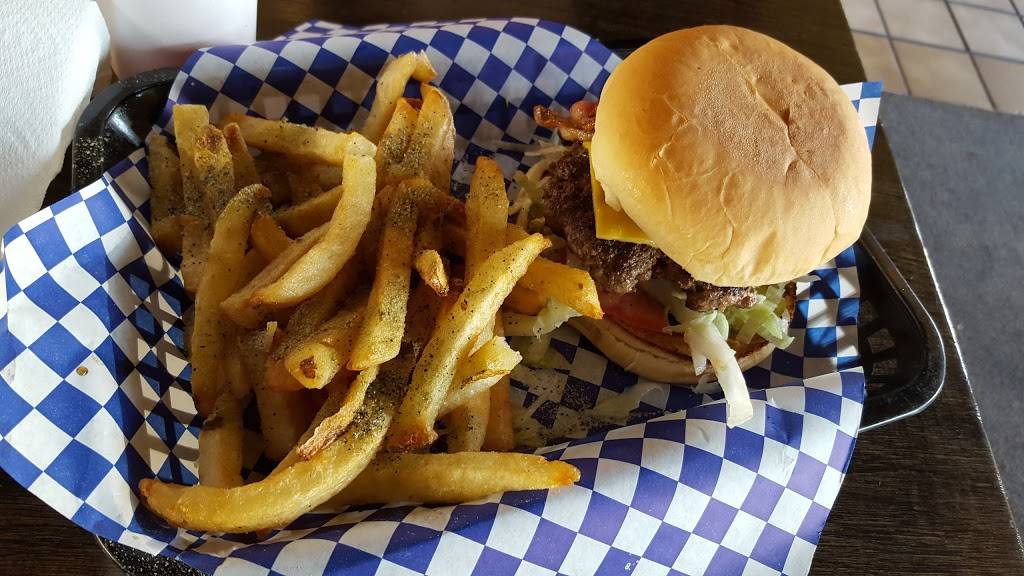 Jimmys Burgers | restaurant | 4141 W Wheatland Rd, Dallas, TX 75237, USA | 9722836061 OR +1 972-283-6061