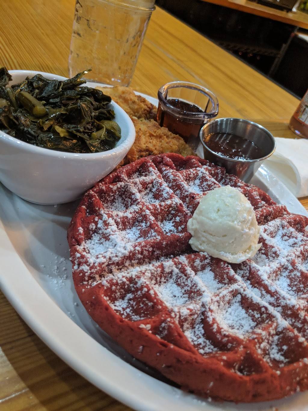 Kuzzos Chicken & Waffles | restaurant | 19345 Livernois, Detroit, MI 48221, USA | 3138610229 OR +1 313-861-0229