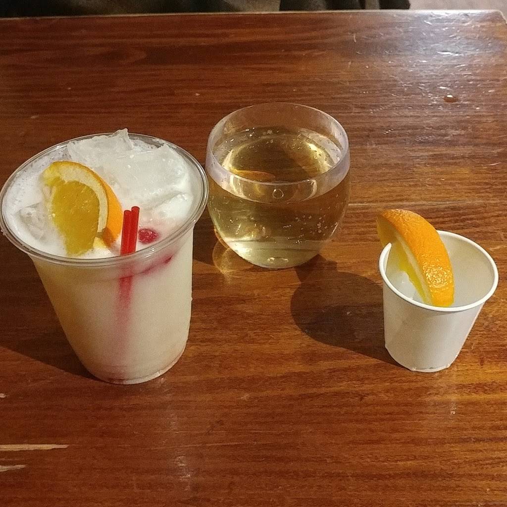 Agave Burrito Bar & Tequilaria | restaurant | 19 W College St, Oberlin, OH 44074, USA | 4407747336 OR +1 440-774-7336