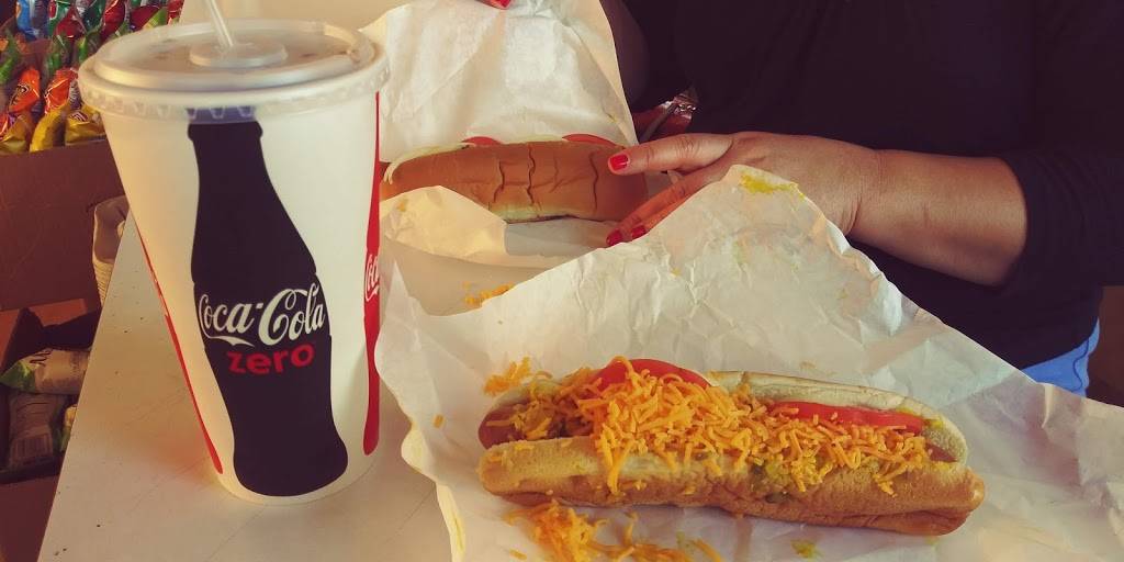 Caspers Hot Dogs Hayward | restaurant | 951 C St, Hayward, CA 94541, USA | 5105377300 OR +1 510-537-7300