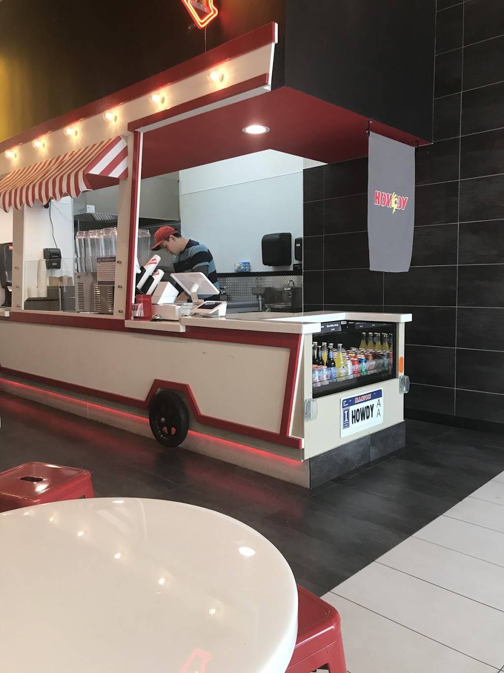 Howdy | restaurant | 625 E Green St, Champaign, IL 61820, USA | 2176071548 OR +1 217-607-1548