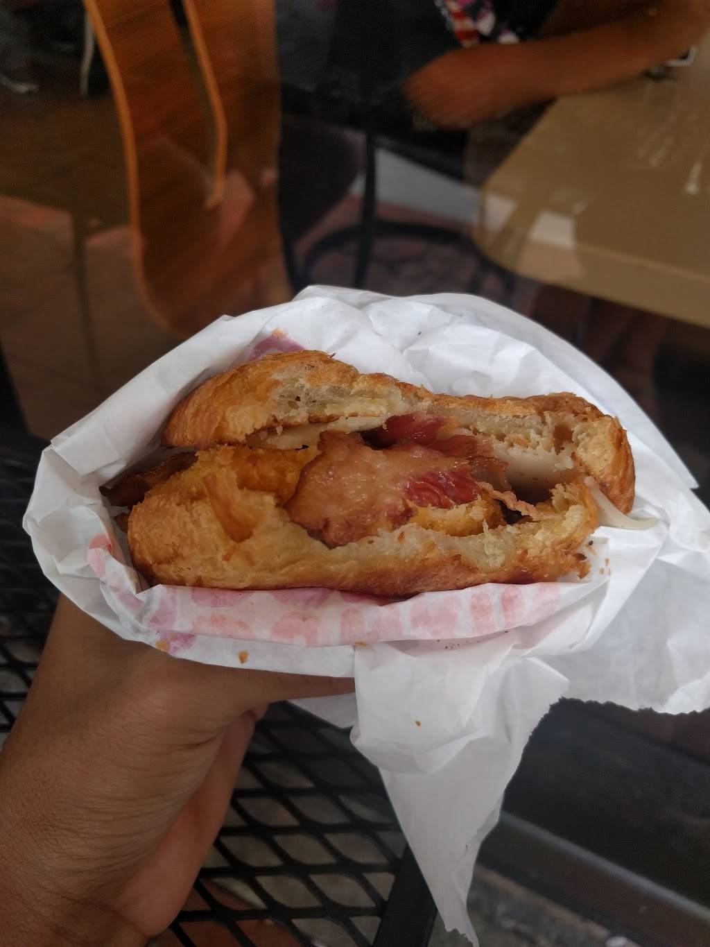 Dunkin | bakery | 6710 Main St Suite 132, Miami Lakes, FL 33014, USA | 3056020388 OR +1 305-602-0388