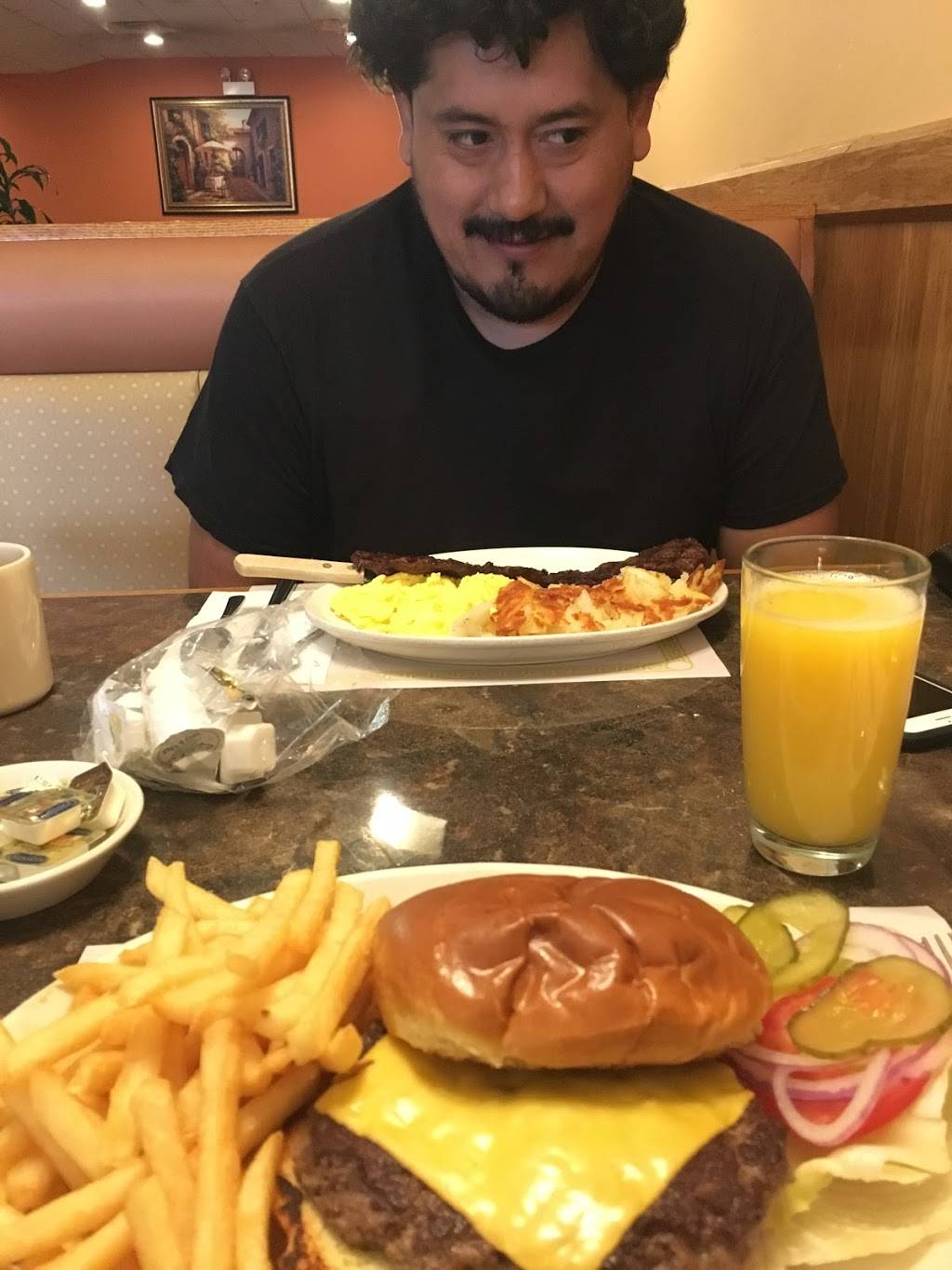 Jelly Jam Restaurant | restaurant | 6300 Cermak Rd, Berwyn, IL 60402, USA | 7084849840 OR +1 708-484-9840