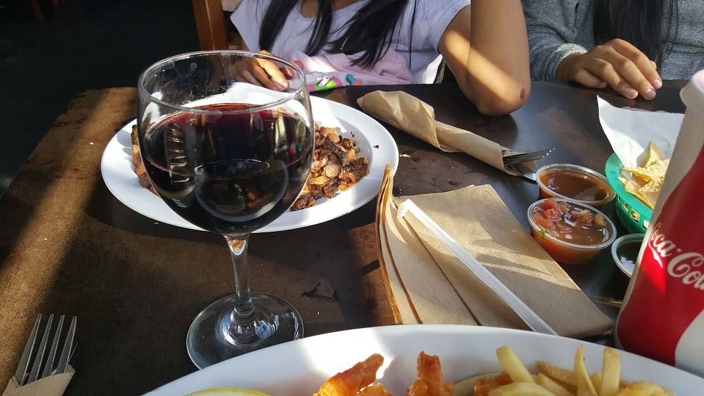 Señor Fish | restaurant | 3224, 1701 Sunset Blvd, Los Angeles, CA 90026, USA | 2134830161 OR +1 213-483-0161