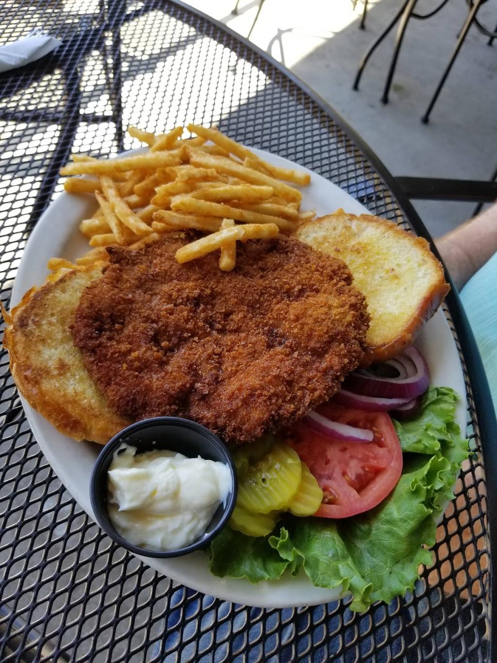 The Rock Restaurant and Bar | restaurant | 22934 E Smoky Hill Rd, Aurora, CO 80016, USA | 3036907934 OR +1 303-690-7934