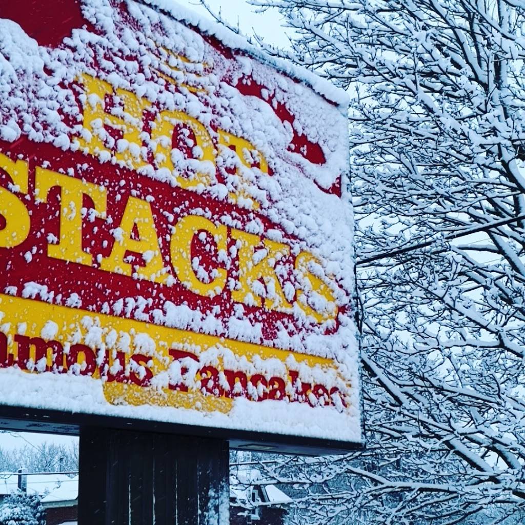 Hot Stacks Family Restaurant | restaurant | 29 King St N, Cookstown, ON L0L 1L0, Canada | 7054589933 OR +1 705-458-9933