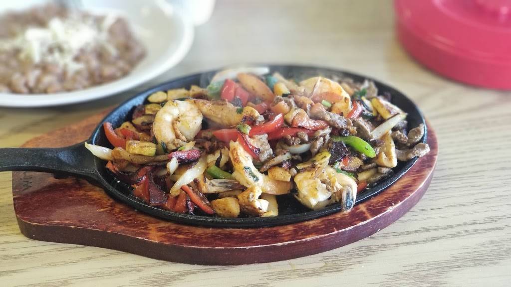 Basaldua Check Cashing | restaurant | 318 N Barrett Rd, Yuba City, CA 95991, USA | 5306737907 OR +1 530-673-7907