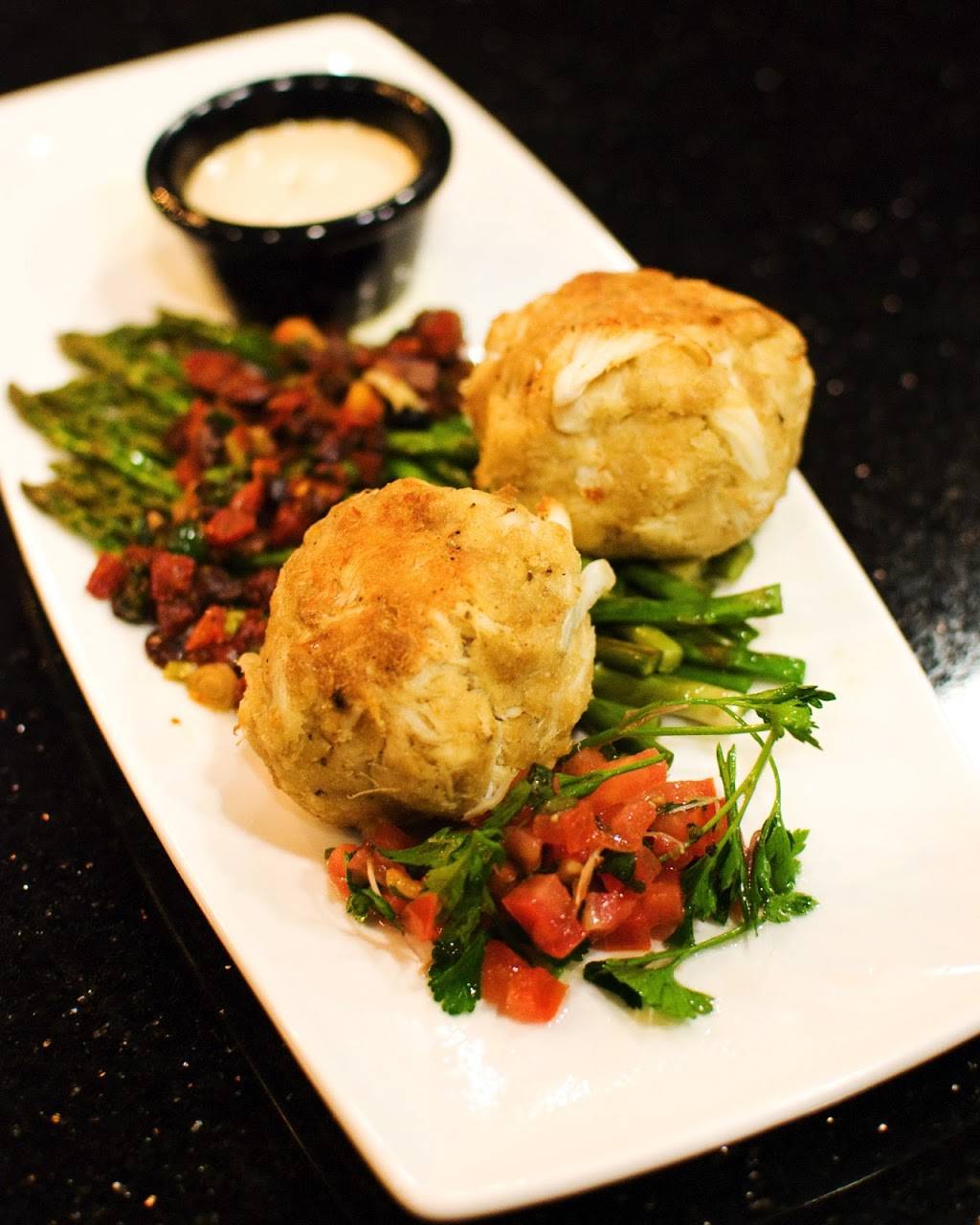 Score at Peninsula Town Center | restaurant | 4401 W Claiborne Square, Hampton, VA 23666, USA | 7578640632 OR +1 757-864-0632