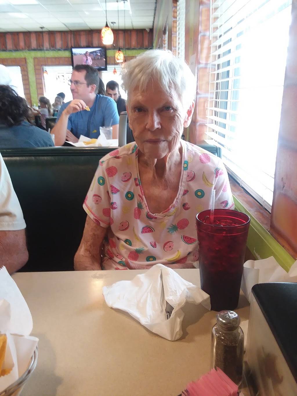 La Esperanza | restaurant | 1632 Cumberland Ave, Middlesboro, KY 40965, USA | 6062480901 OR +1 606-248-0901