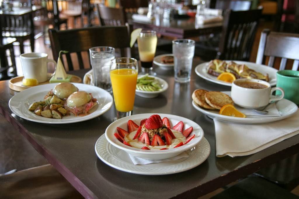 Nosh | restaurant | 22 N 3rd St, Geneva, IL 60134, USA | 6308451570 OR +1 630-845-1570