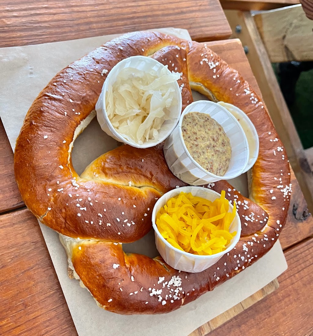 Skout Taphouse & Provisions | restaurant | 21 Winburn Way, Ashland, OR 97520, USA | 5414820119 OR +1 541-482-0119