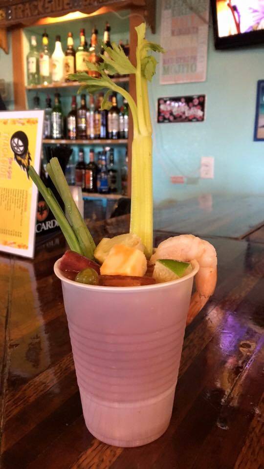 Trackside Bar and Grill | night club | 709 Peosta St, Peosta, IA 52068, USA | 5635563390 OR +1 563-556-3390