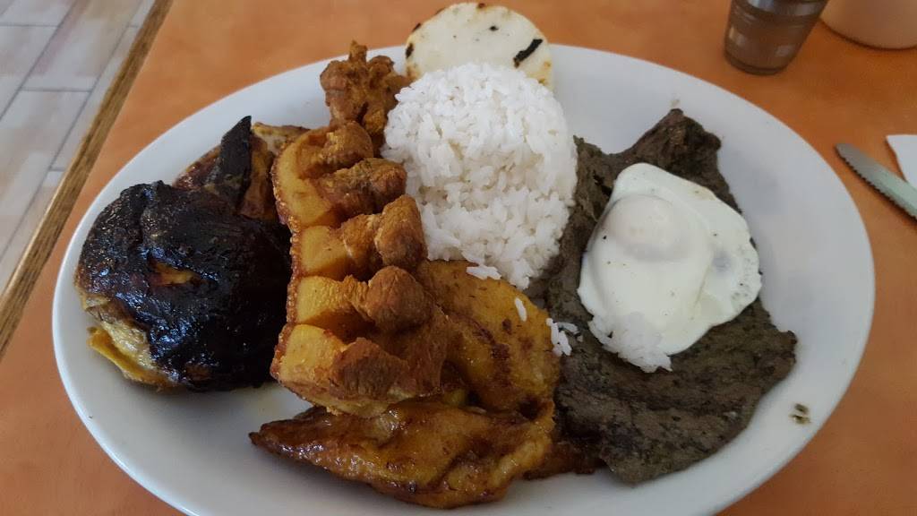 Havana Village Sandwich Shops | restaurant | 5302 N Armenia Ave, Tampa, FL 33603, USA | 8138762222 OR +1 813-876-2222