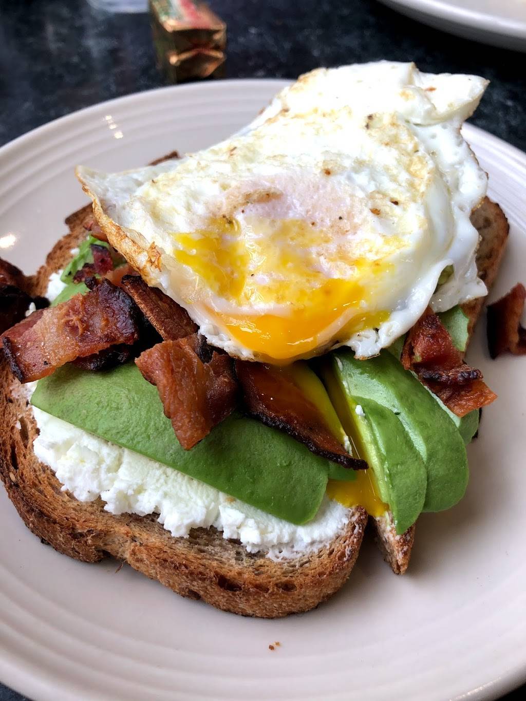 Atwaters Canton Crossing | restaurant | 3601 Boston St, Baltimore, MD 21224, USA | 6673097146 OR +1 667-309-7146