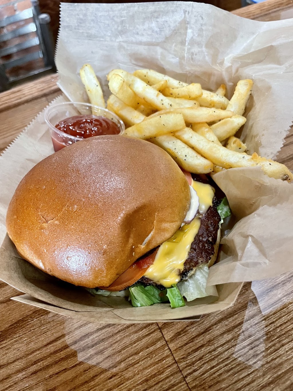 Motor City Brewing Works-Livernois | restaurant | 13950 Livernois, Detroit, MI 48221, USA | 3138322700 OR +1 313-832-2700