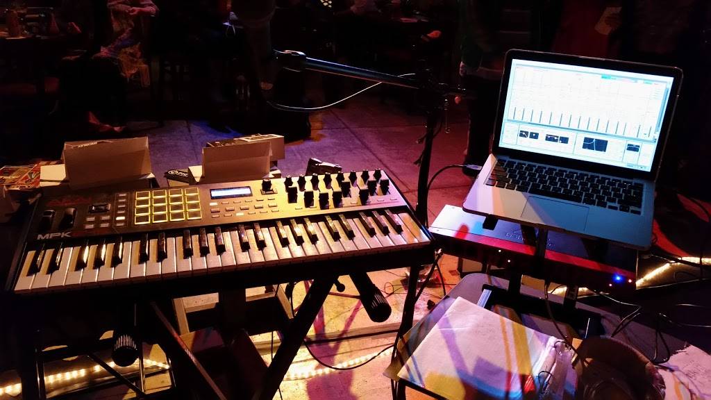 J&Os Cantina | restaurant | 1014 S Presa St, San Antonio, TX 78210, USA | 2109435009 OR +1 210-943-5009