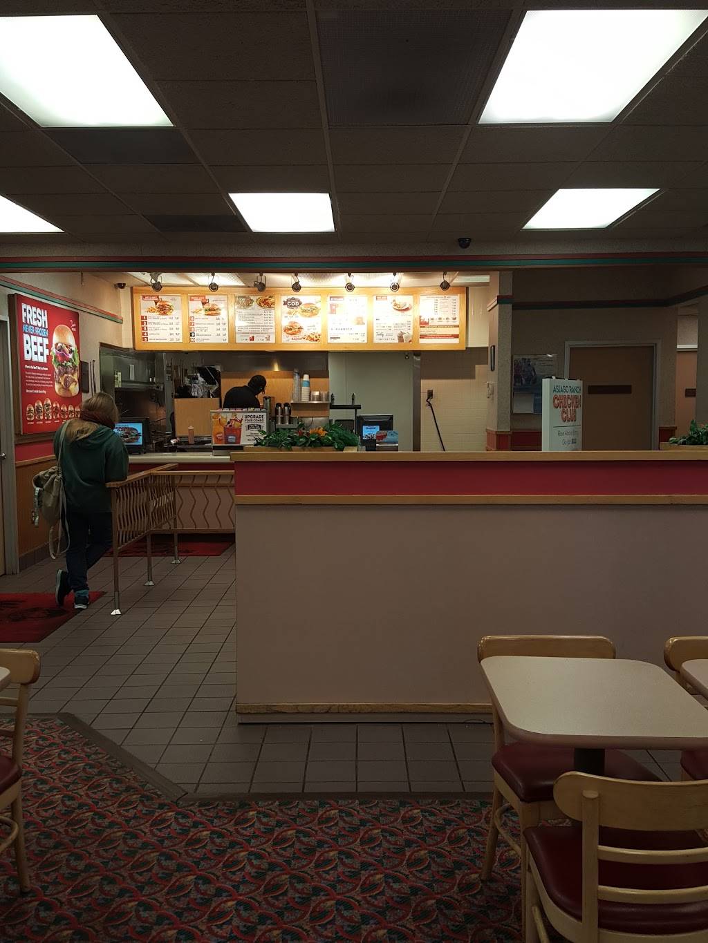 Wendys | restaurant | 27526 Grand River Ave, Livonia, MI 48152, USA | 2484784651 OR +1 248-478-4651