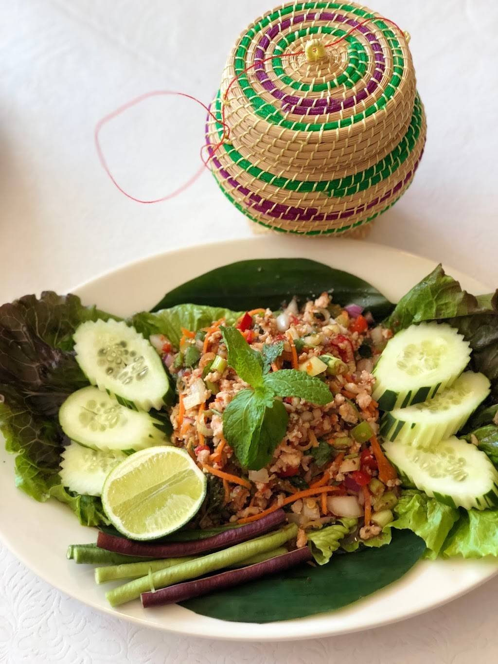 Thai Arroy Dee | restaurant | 1006 Warrior Rd, Drexel Hill, PA 19026, USA | 4844538648 OR +1 484-453-8648