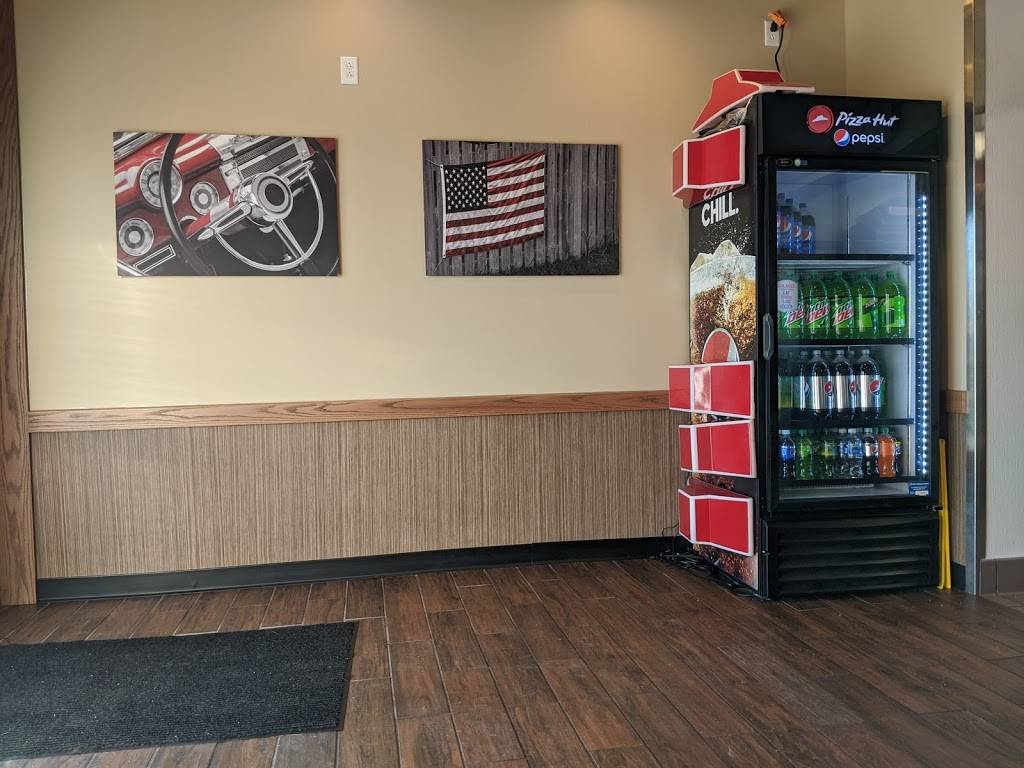 Pizza hut | restaurant | 2187 W Terra Ln, OFallon, MO 63366, USA | 6365425321 OR +1 636-542-5321