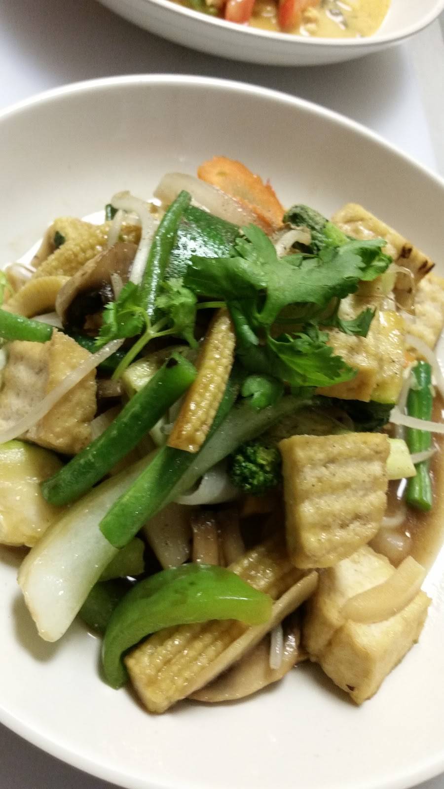 Sala Thai restaurant | restaurant | 8278 W Lake Pleasant Pkwy #105, Peoria, AZ 85382, USA | 6234765877 OR +1 623-476-5877