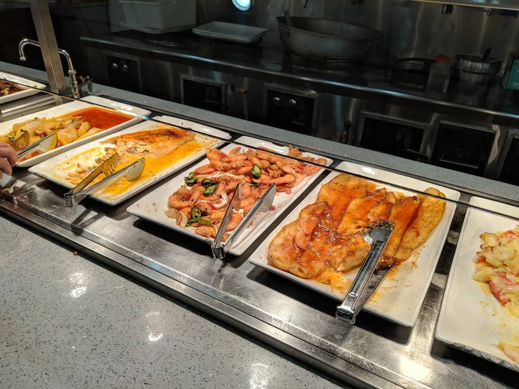 Luxe Buffet | restaurant | 2515 El Camino Real, Carlsbad, CA 92008, USA | 7607293888 OR +1 760-729-3888