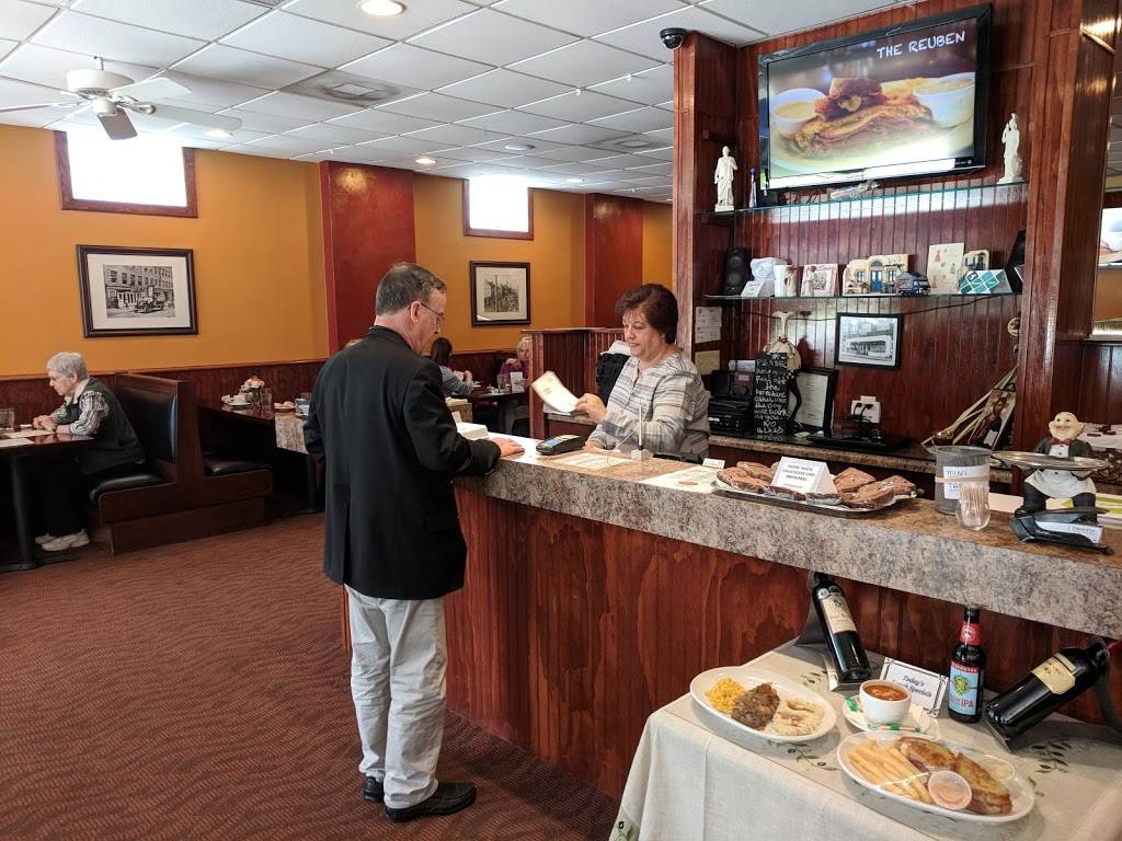 Nikos Grille | restaurant | 167 S Main St, Lexington, VA 24450, USA | 5403953382 OR +1 540-395-3382