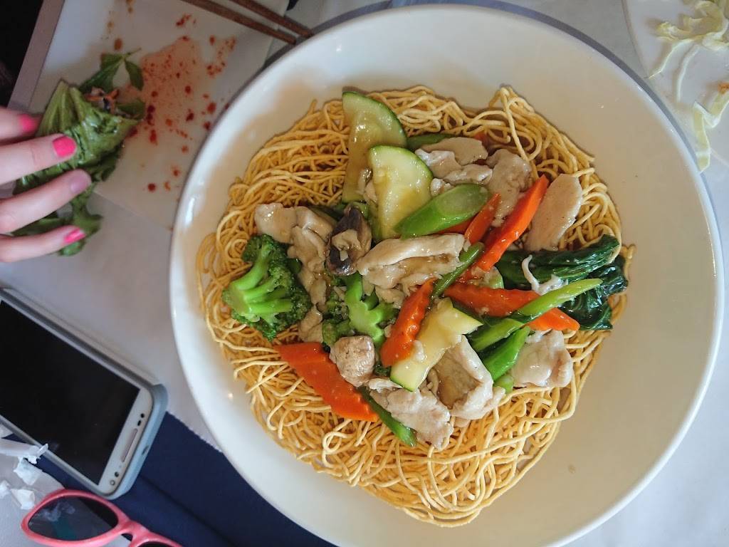 Seaside Pho & Grill | restaurant | 1005 Rosecrans St #101, San Diego, CA 92106, USA | 6194879844 OR +1 619-487-9844