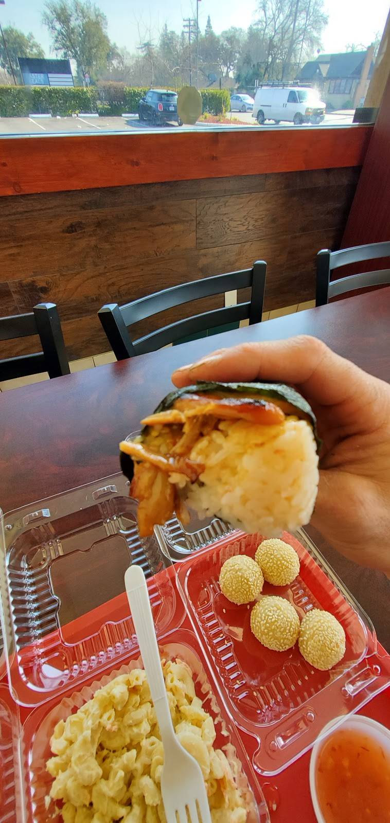 L&L Hawaiian Barbecue | restaurant | 1900 Fulton Ave, Sacramento, CA 95825, USA | 9169131128 OR +1 916-913-1128