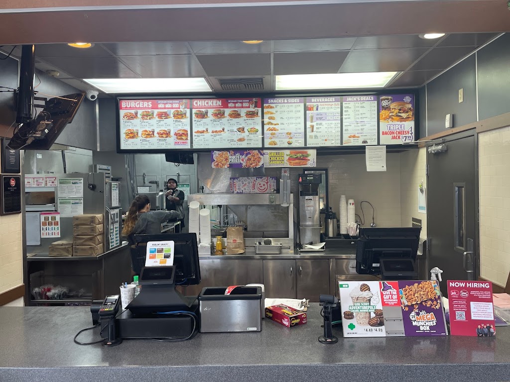 Jack in the Box | restaurant | 1002 N 1st St, Yakima, WA 98901, USA | 5094525260 OR +1 509-452-5260