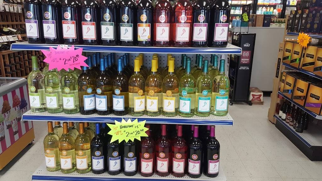 Millies Country Store | restaurant | 208 College Hwy, Southwick, MA 01077, USA | 4135691552 OR +1 413-569-1552