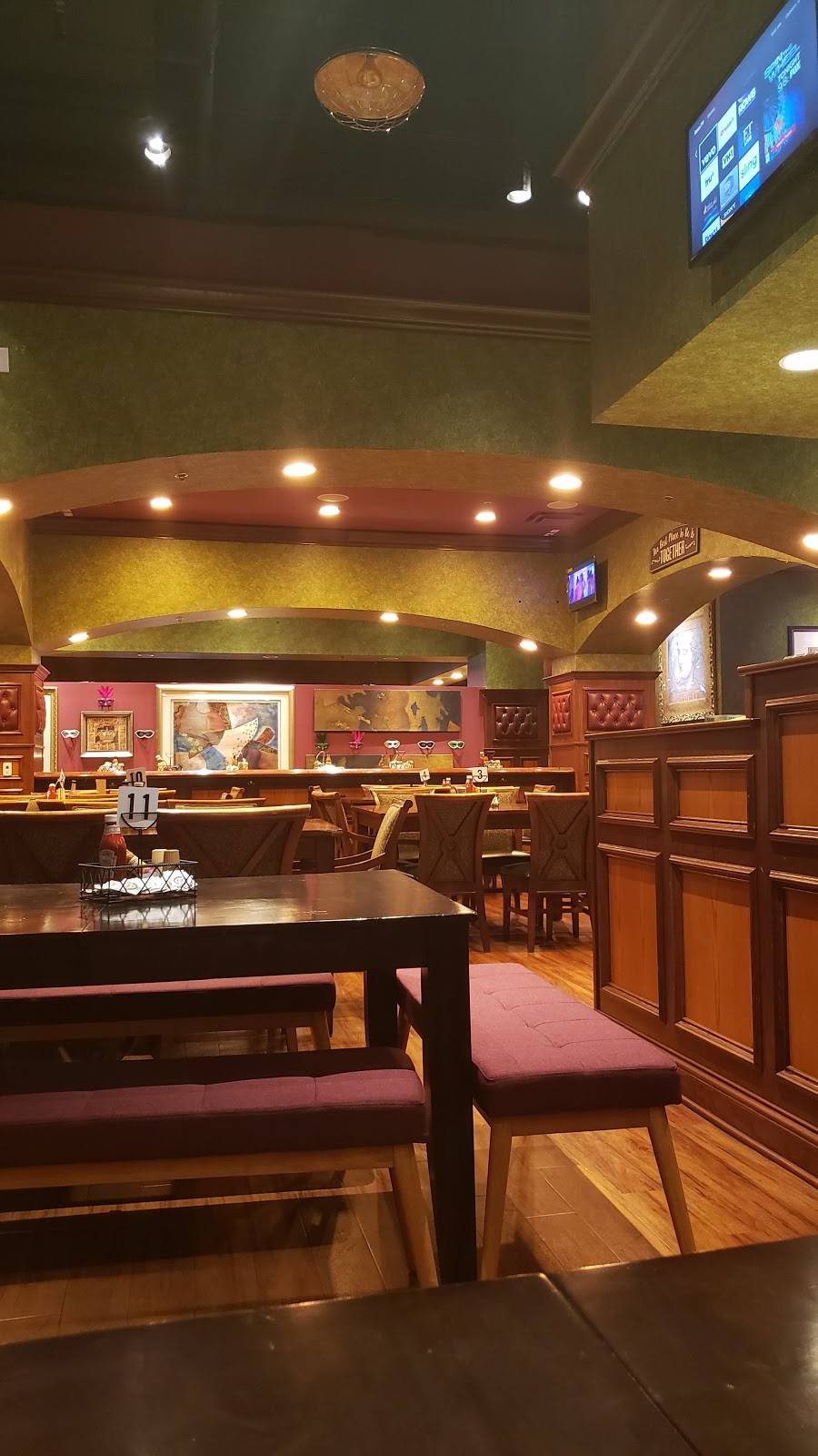 Crab Crackin Cajun Seafood Boil | restaurant | 1336 Fox Valley Center Dr, Aurora, IL 60504, USA | 6304863630 OR +1 630-486-3630