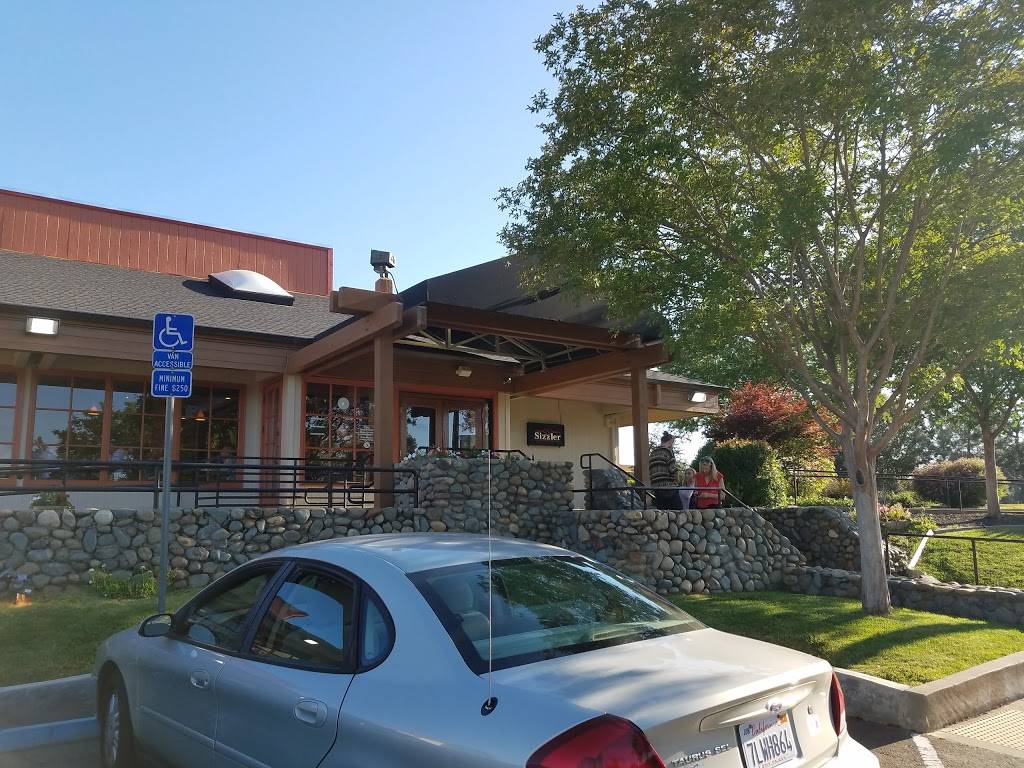 Sizzler | restaurant | 13570 Lincoln Way, Auburn, CA 95603, USA | 5308236773 OR +1 530-823-6773