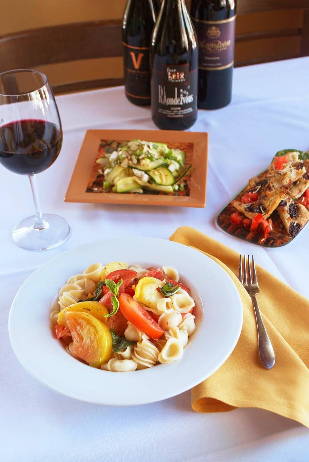 La Dolce Vita | restaurant | 740 S B St, Oxnard, CA 93030, USA | 8054866878 OR +1 805-486-6878