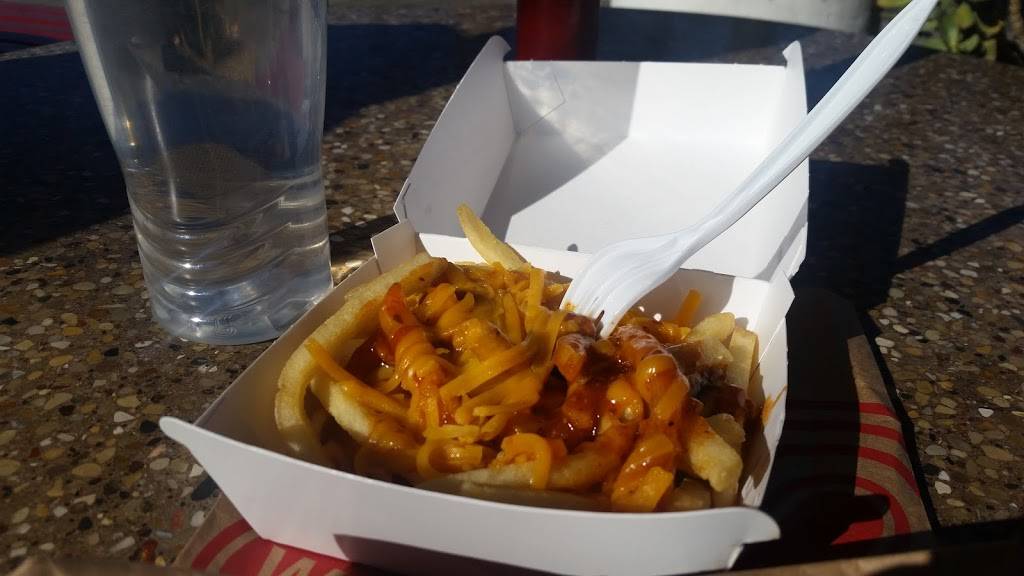 Wienerschnitzel | restaurant | 900 W Pacific Coast Hwy, Wilmington, CA 90744, USA | 3108351605 OR +1 310-835-1605