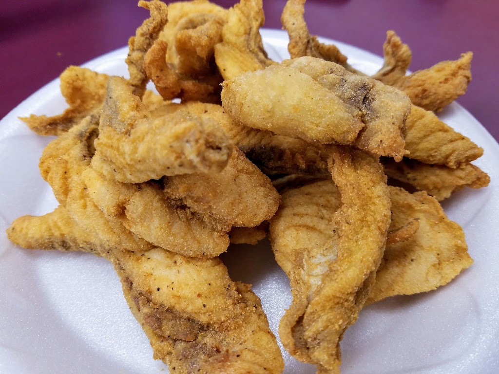 Poppa Jimmys Catfish & More | restaurant | 149 S Lake Ave, Pahokee, FL 33476, USA | 5619249199 OR +1 561-924-9199
