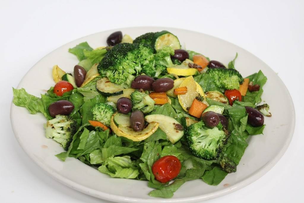 Chick-A-Dee of Lewiston | restaurant | 1472 Lisbon St, Lewiston, ME 04240, USA | 2073763870 OR +1 207-376-3870